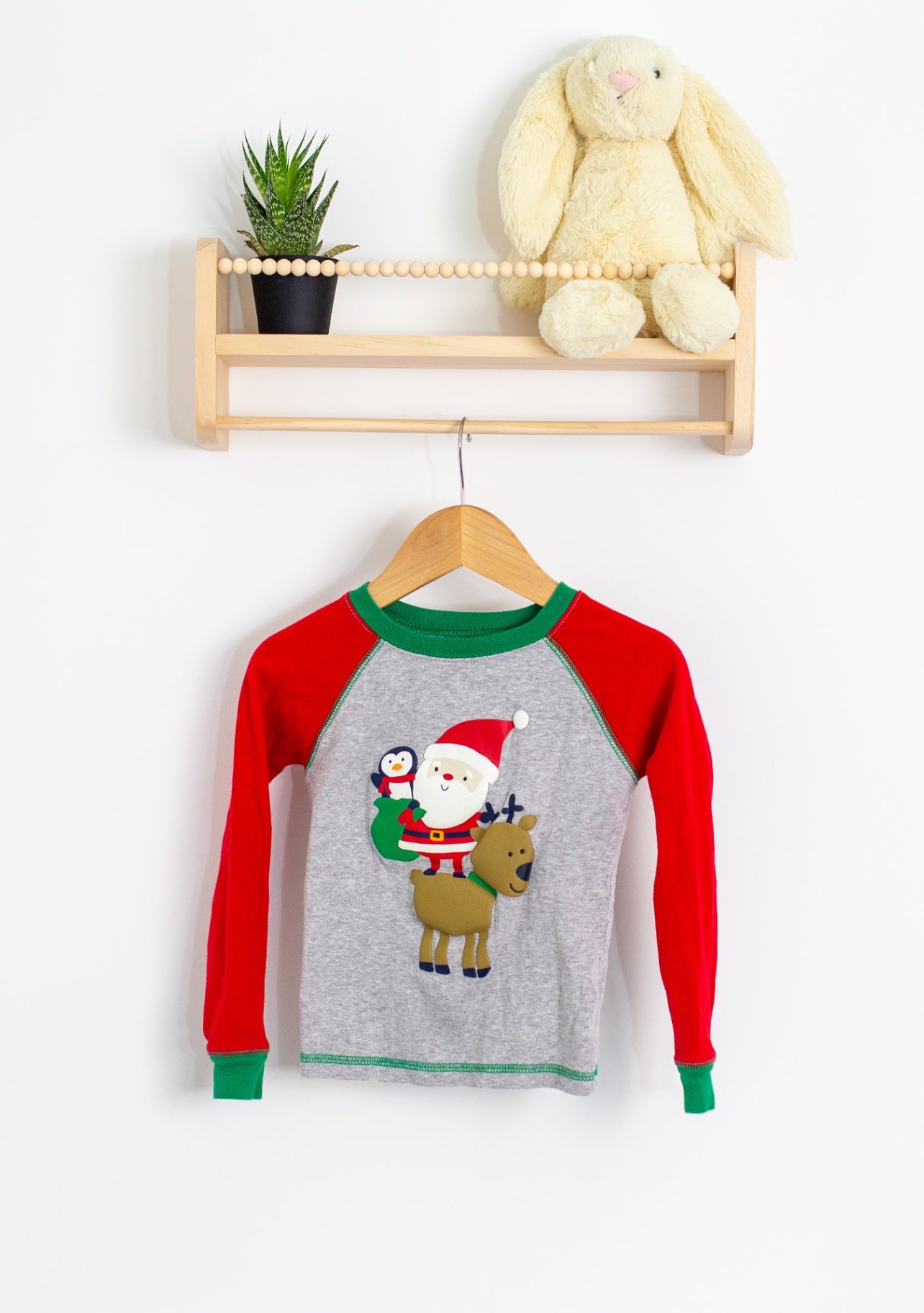 Carters Santa 4T Gray, Red, Green, White, Brown, Black