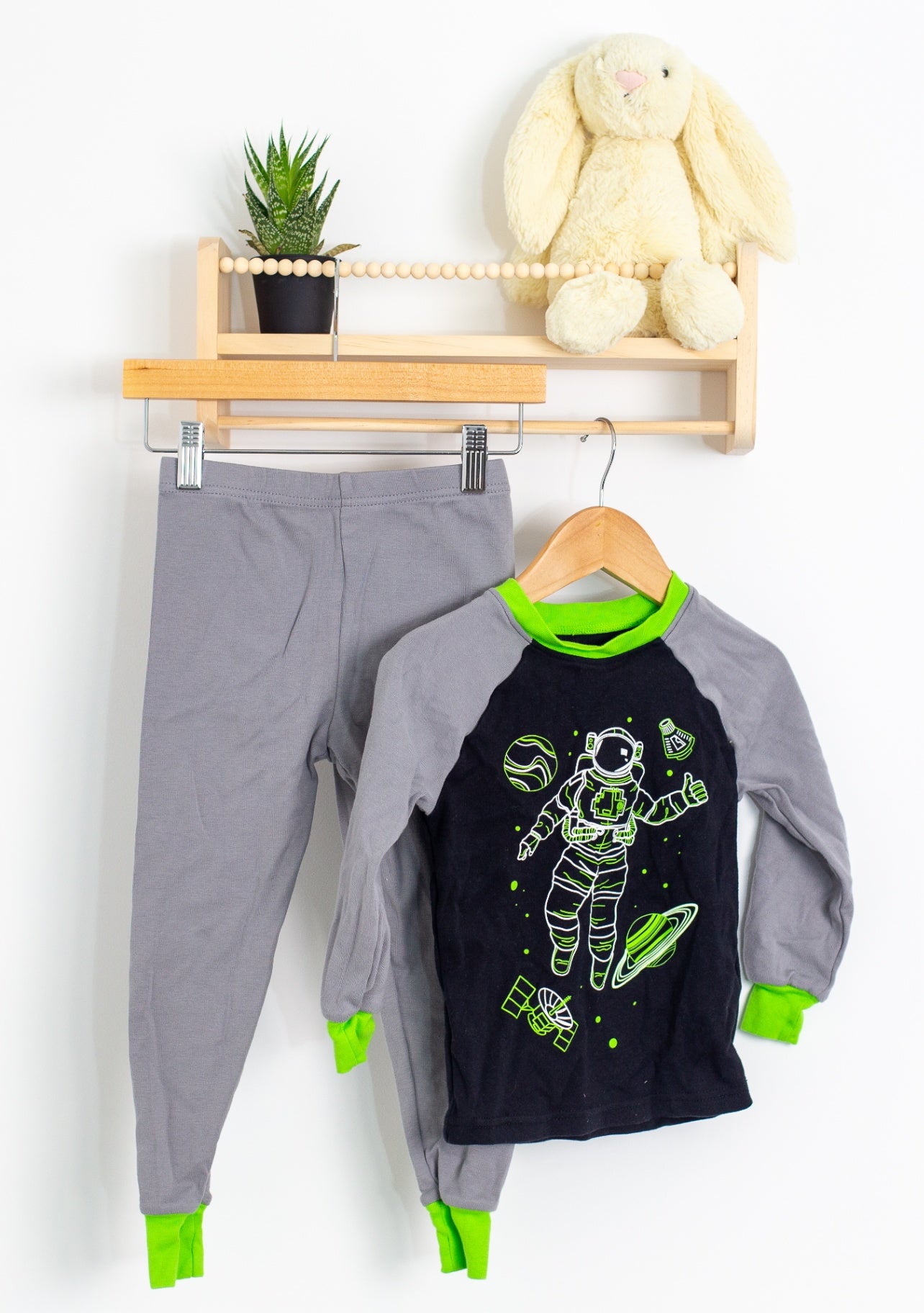 Kirkland Pajamas 4T Gray, Black, Neon Green