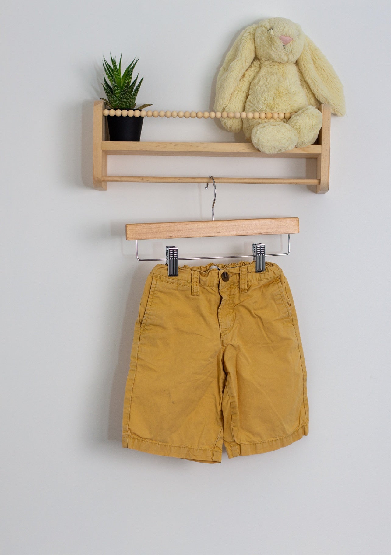 Old Navy 5 Yellow Shorts