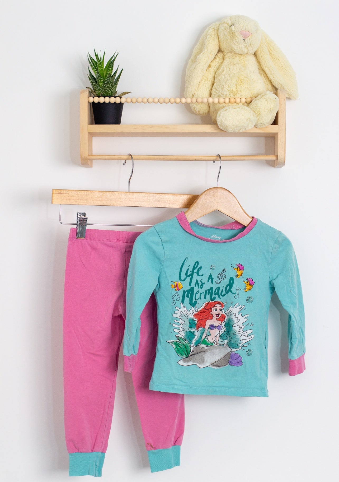 Disney 4 Multi-colored (light blue, pink, purple, green)