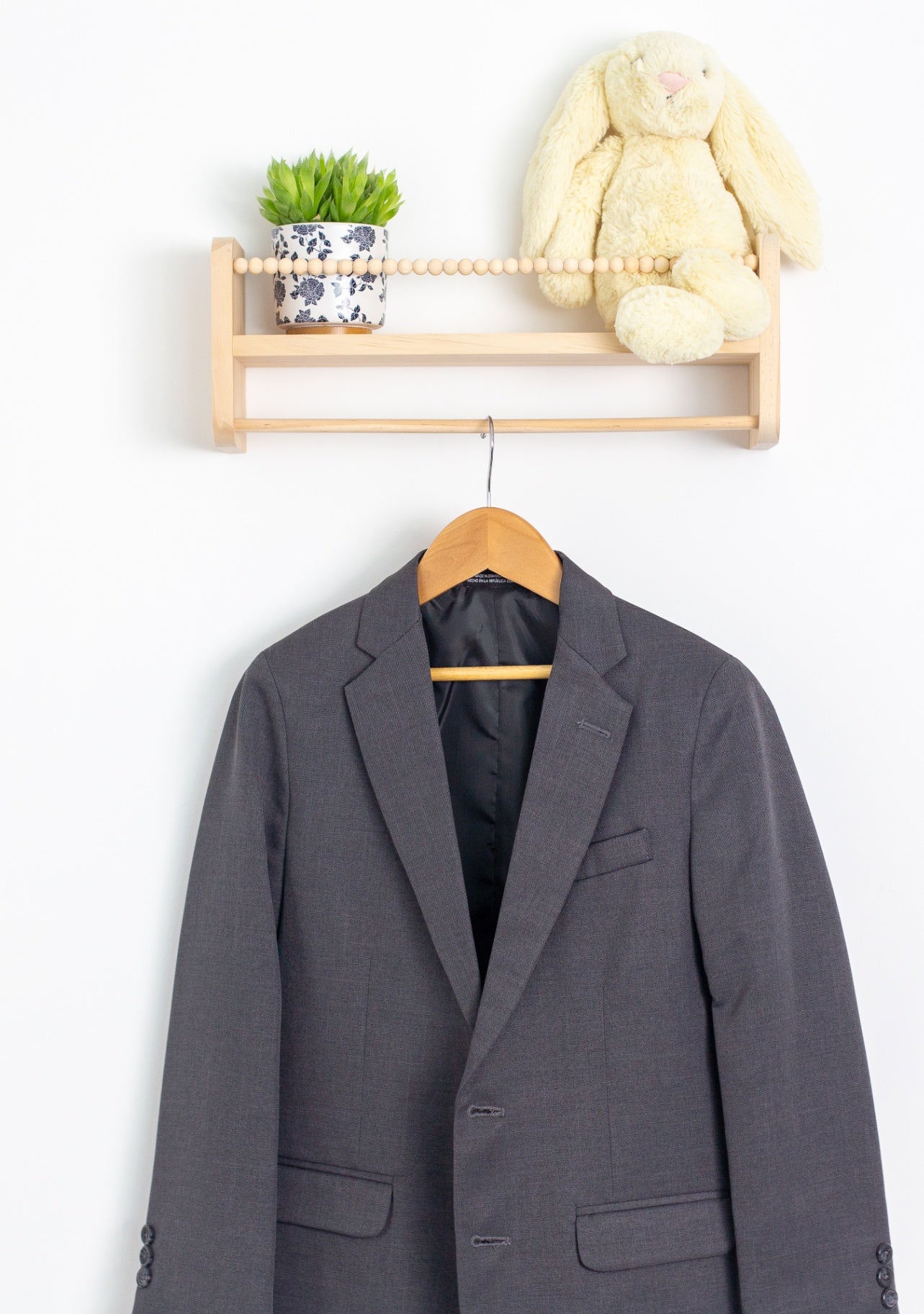 Van Heusen 10 Grey 2 Piece Suit, with Shirt and Tie