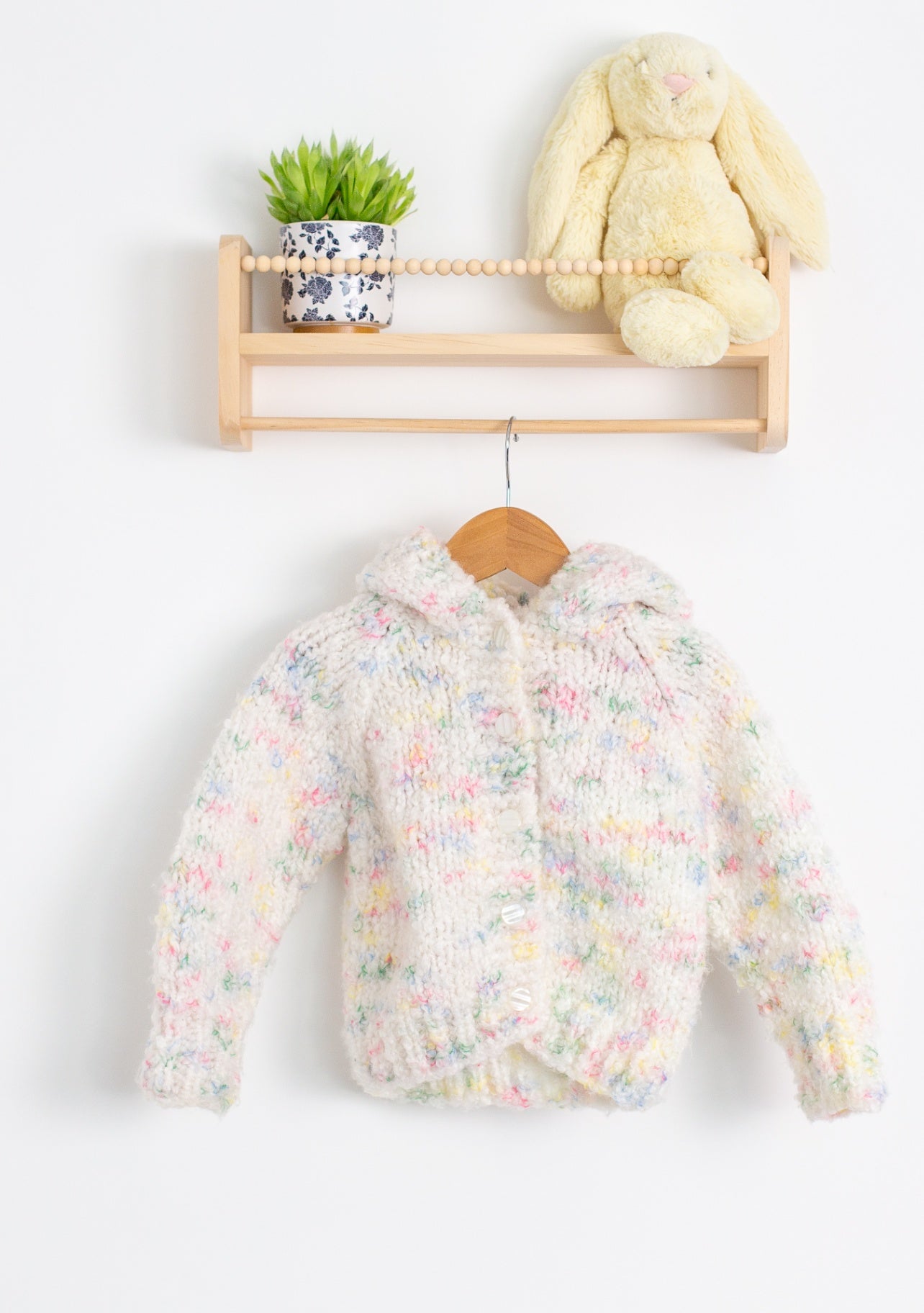 Small Shop 4T Multicolored (white with pastel speckles)