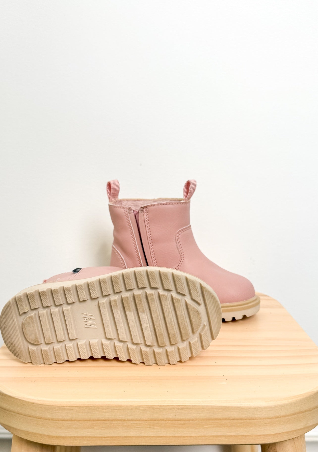 H&M 5.5C Pink Weatherproof Chelsea Boot
