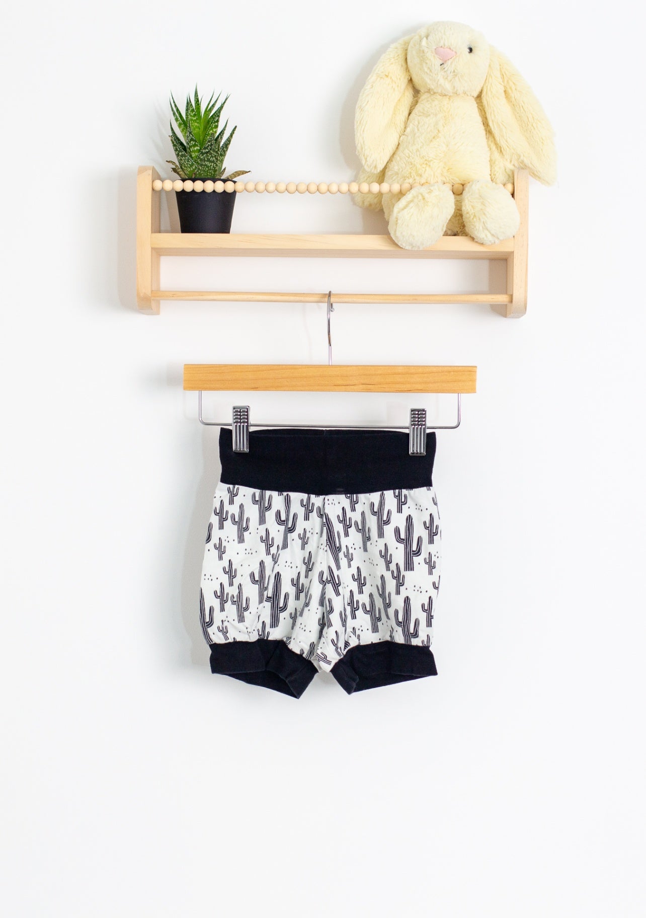 Small Shop 2T Black and White Shorts