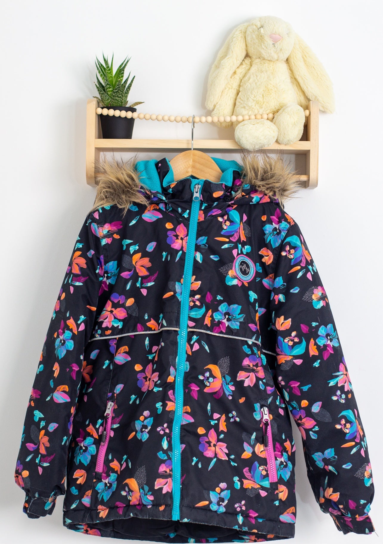 Peluche Tartine M Black with multicolored floral pattern faux fur Trim Winter Jacket
