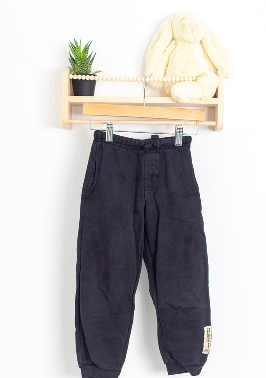 Zara 5-6 Black Sweats
