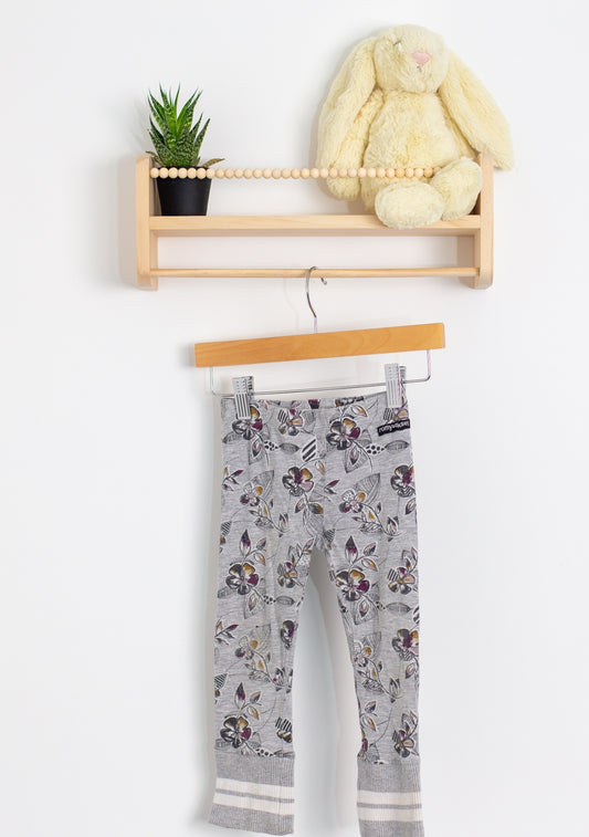 Rommy & Aksel 3T Gray with multicolored floral pattern leggings