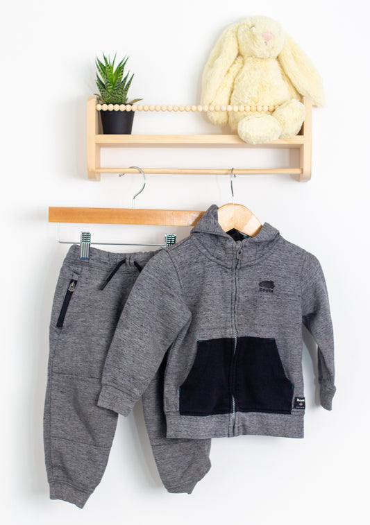 Roots 2T Tracksuit