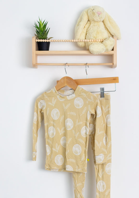 Moon Fruit 2T Beige and white 2 piece pajamas