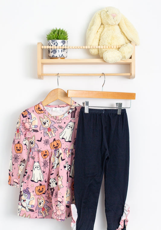 BUSYY Bee S Pink and black with multicolored Halloween-themed Bluey Set prints