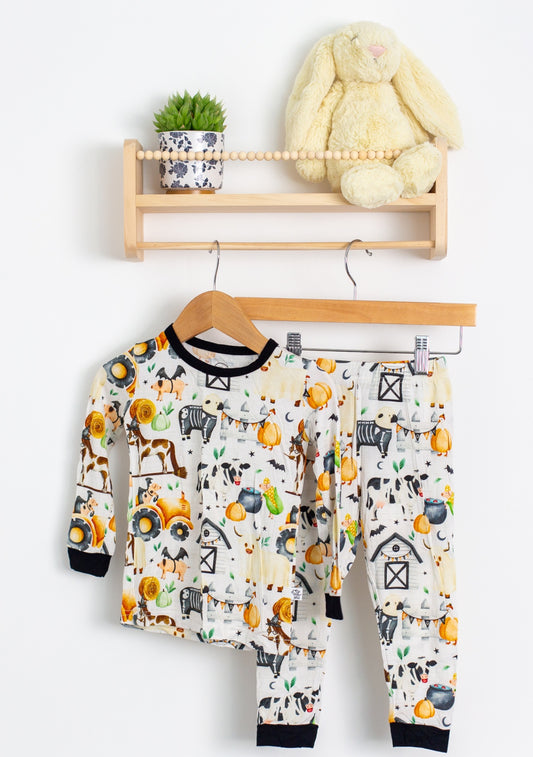 Mila Baby 2T Halloween Farm Themed Jogger Set