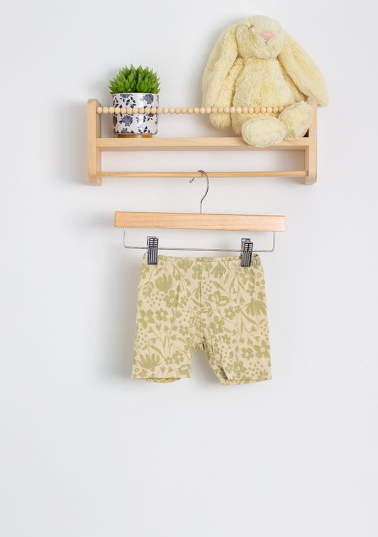 Emmie Jo Beige with green floral pattern Shorts