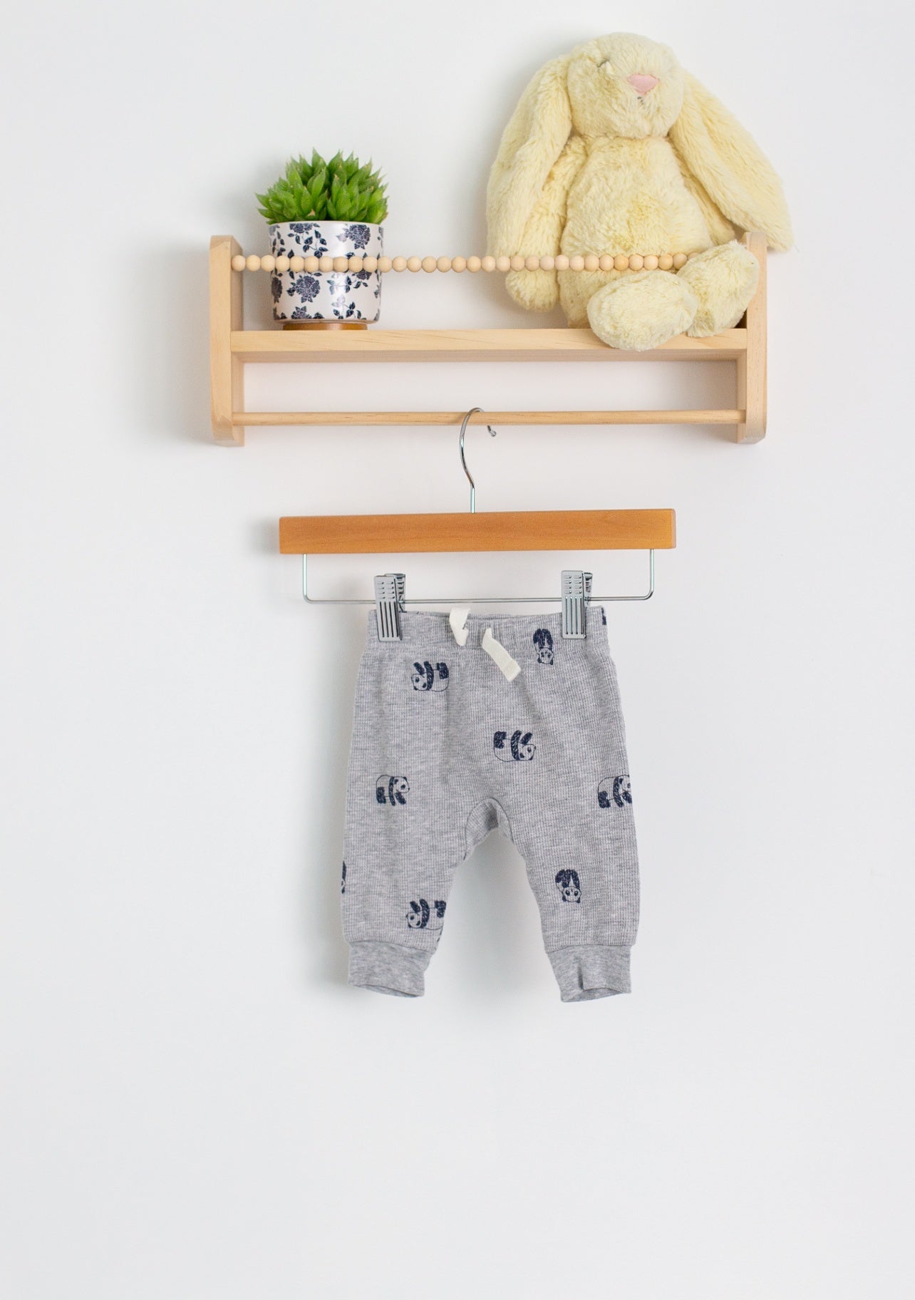 Carters 0-3M Gray with black panda print