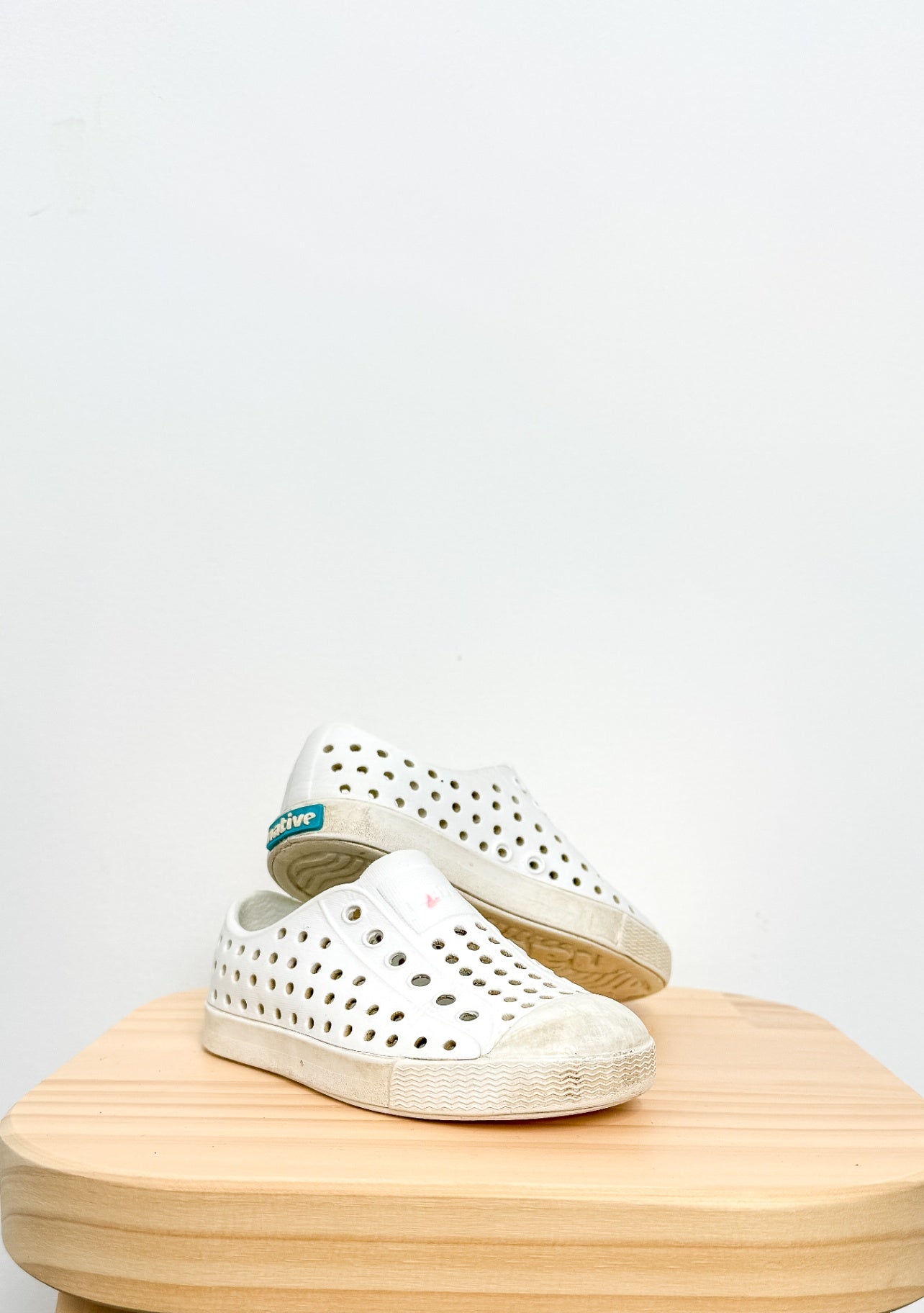 Native 7 White Jefferson Toddler Shoes
