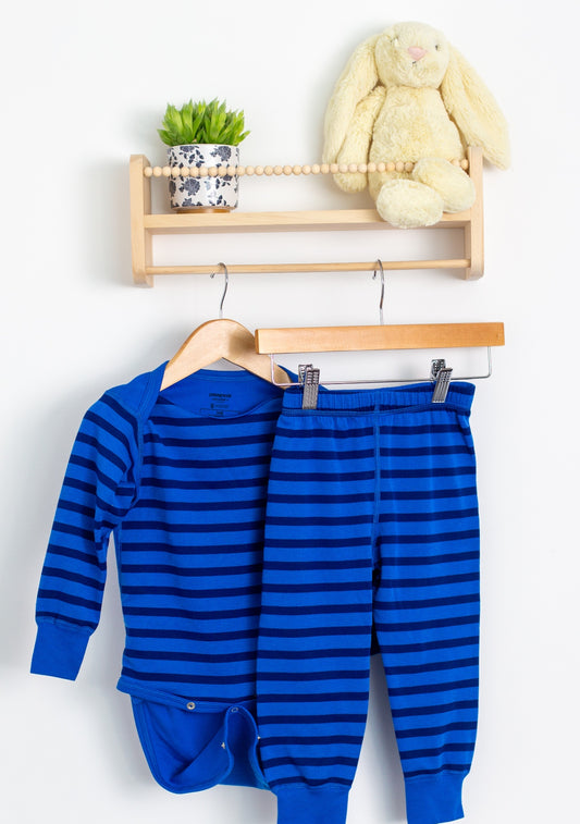 Patagonia 24M Blue and black striped Capilene Base Layer Top and Bottom