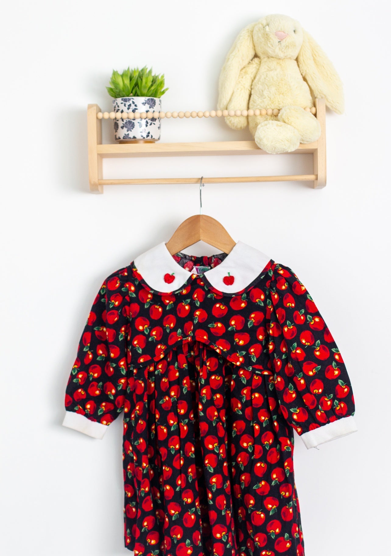Little Beauty 3 Vintage Apple Dress