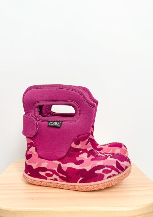 BOGS 7 Pink Camo Lined Boots