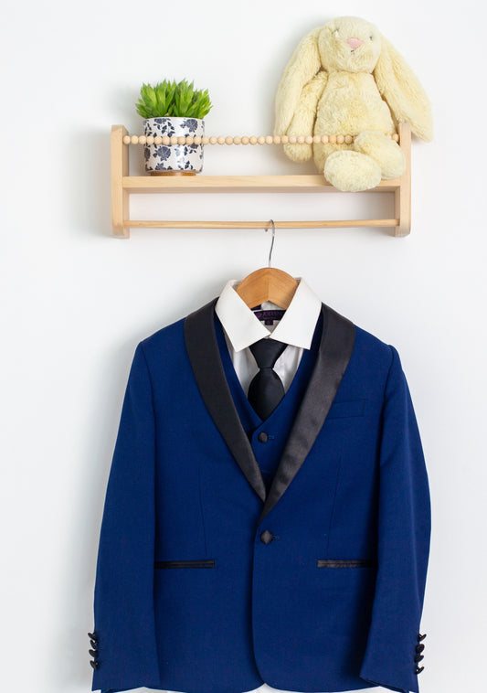 Fouger 8 Navy Blue Blazer with vest, tie and Shirt