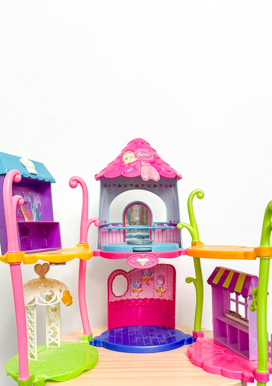 Barbie Peekabo Palace