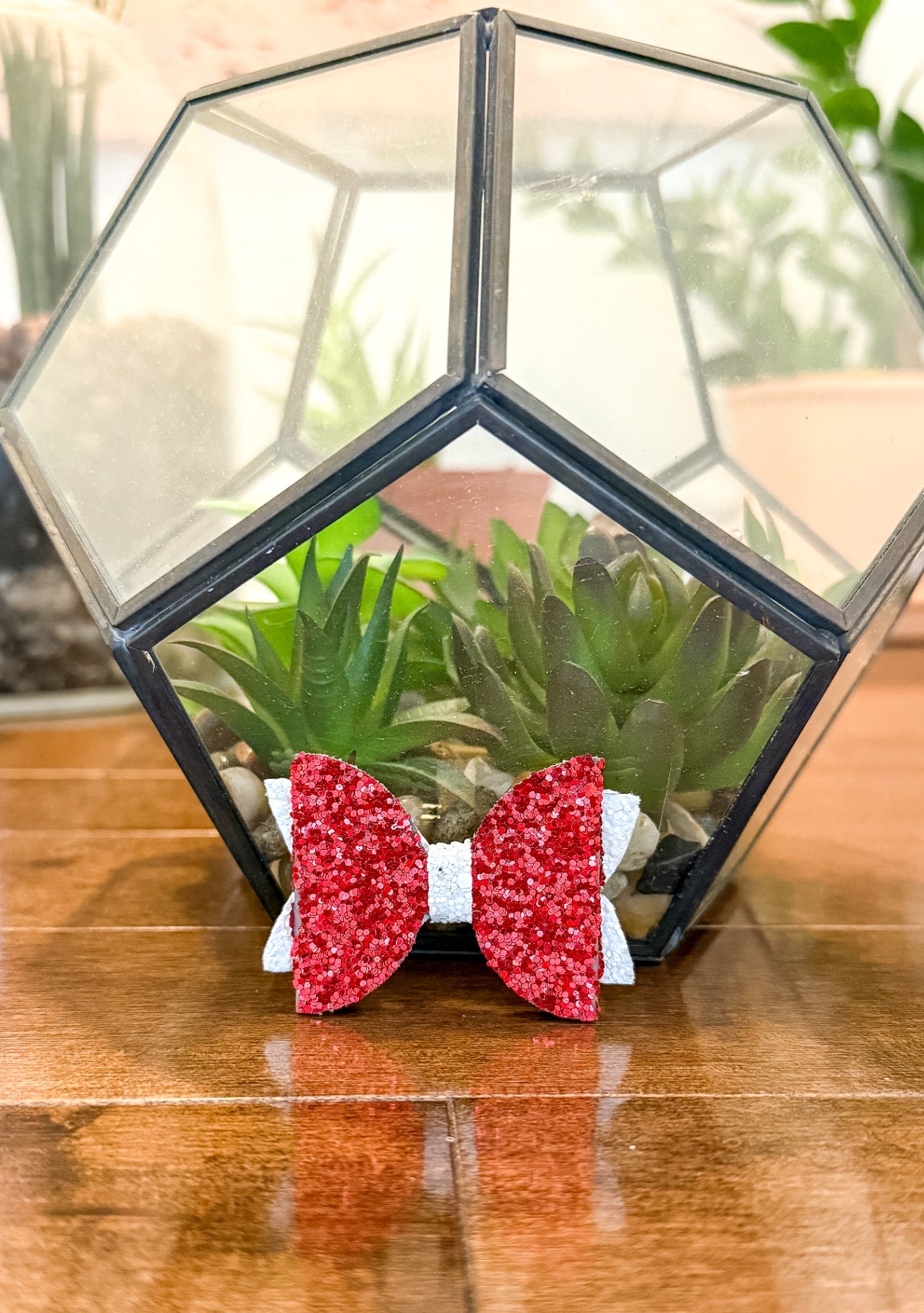 ElleBelle's Bowtique Red and white Sparkle Bow