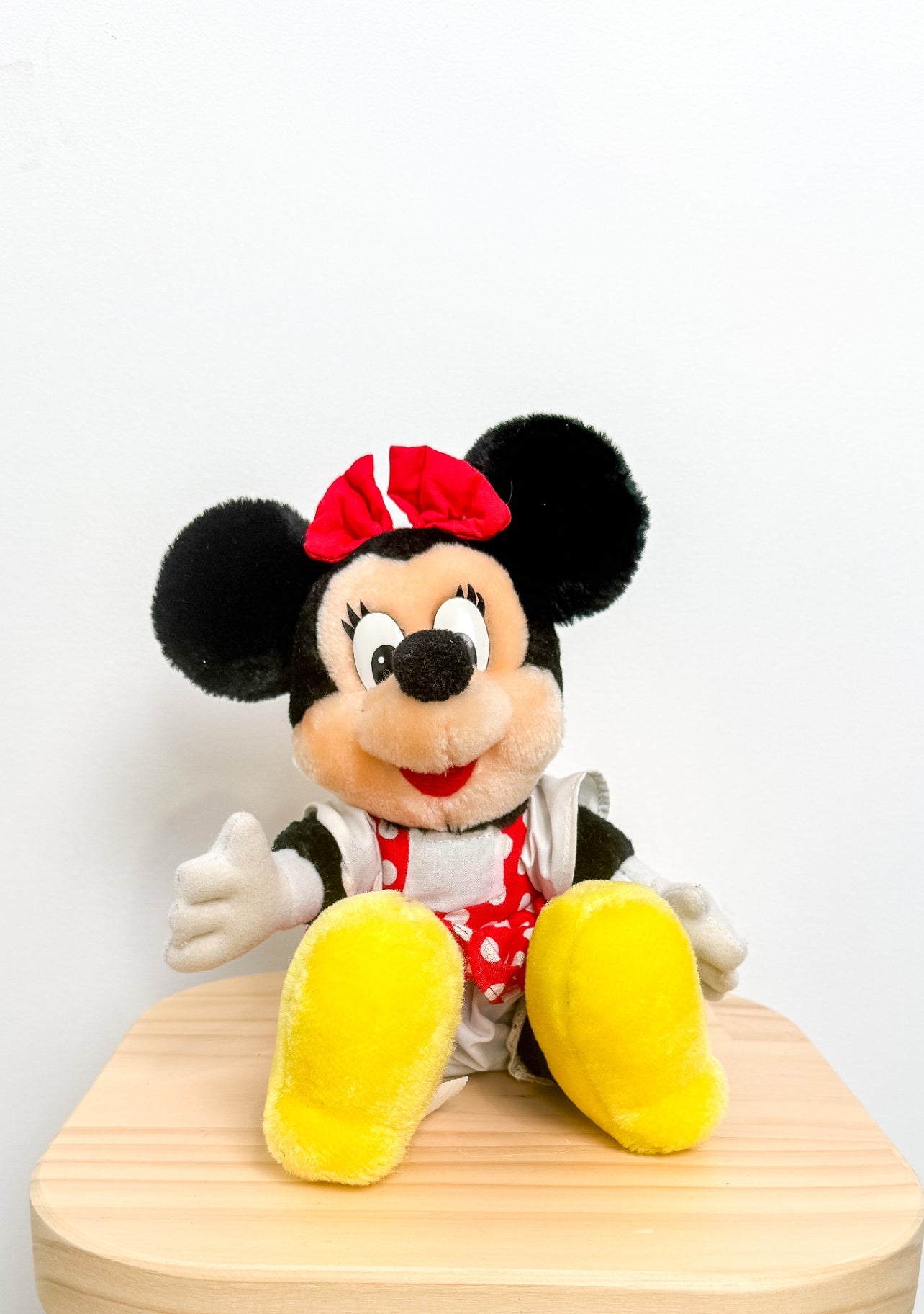 Vintage 10inch Minnie Mouse Plush