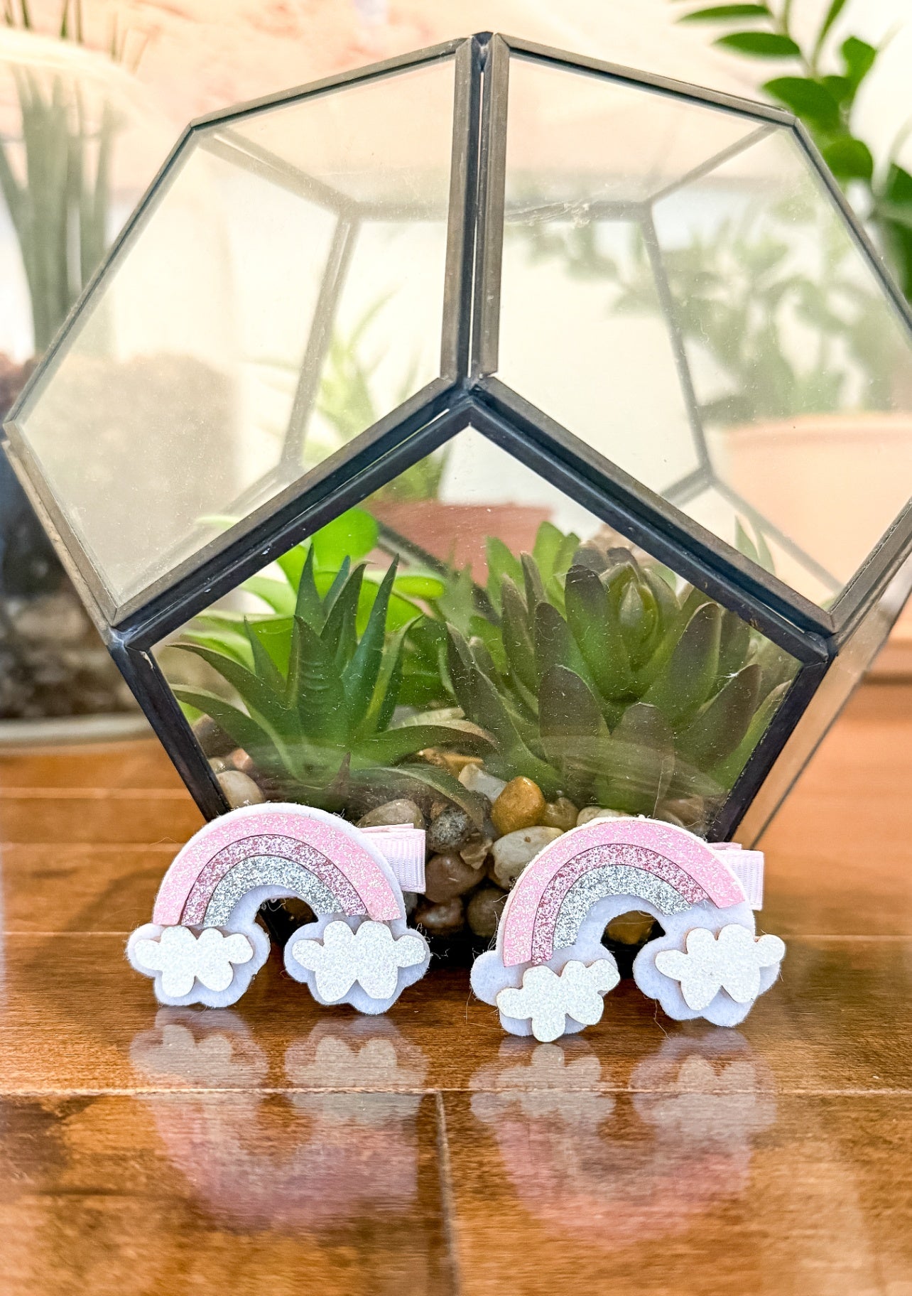 ElleBelle's Bowtique Pink and white Rainbow Bow Set