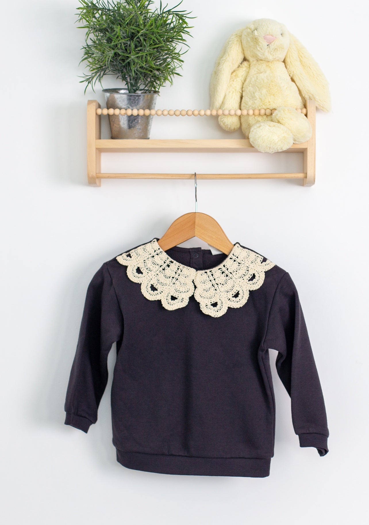 H&M 3T Sweater with White Crochet Collar