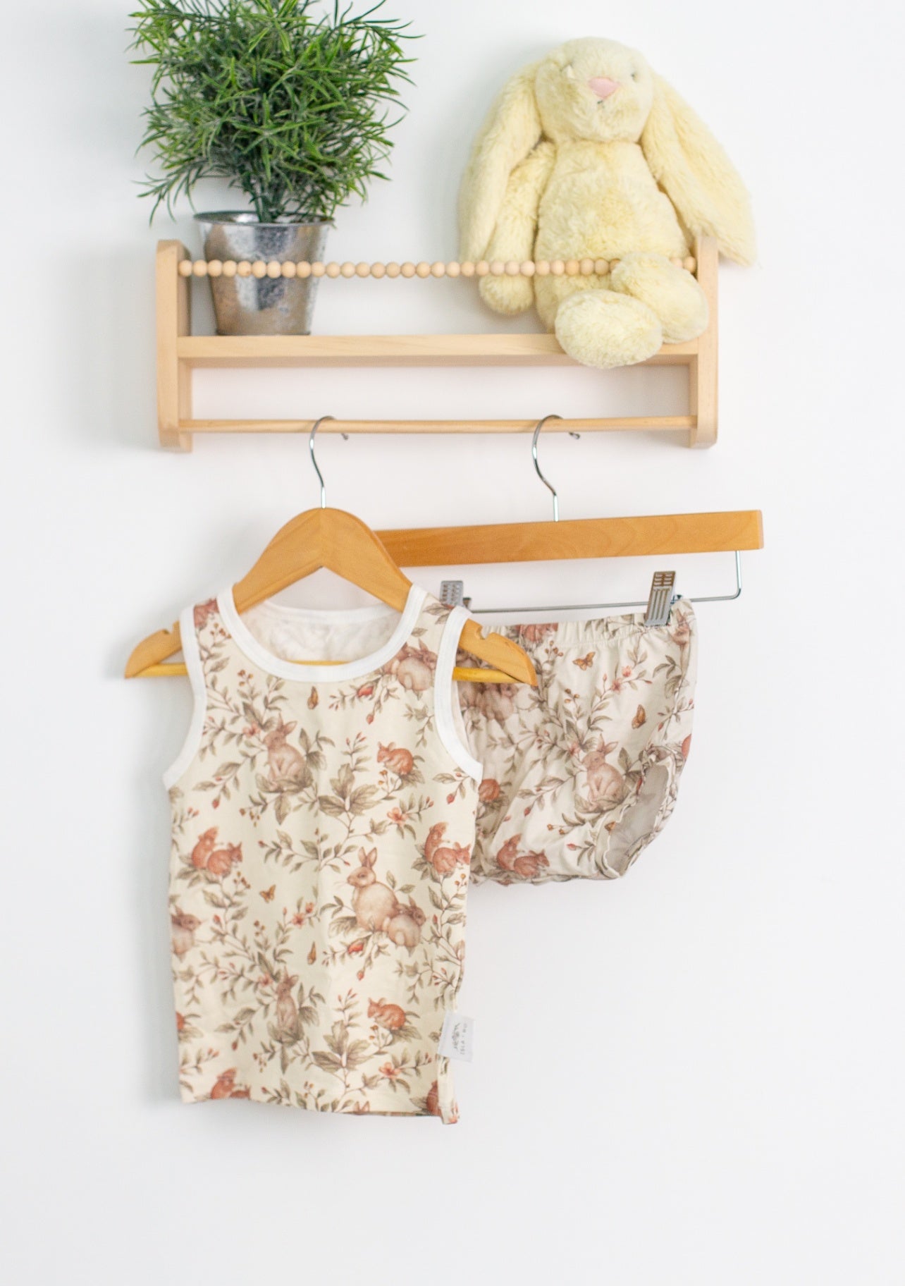 ISLA + BO 3T Beige with Bunny Print Tank Set