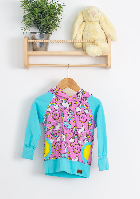  Calabee Creations 12M-3T Pink, Blue, Yellow, White Unicorn Pullover