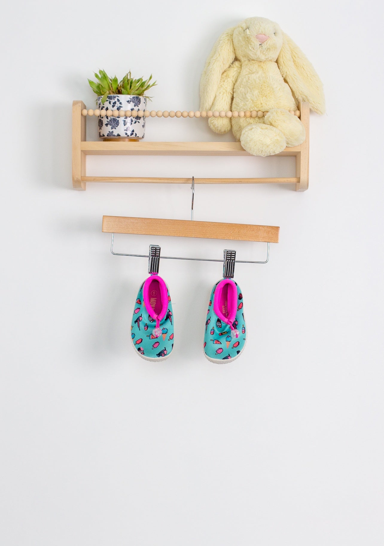 Monkey Bars 6C Water ShoesBlue with pink accents