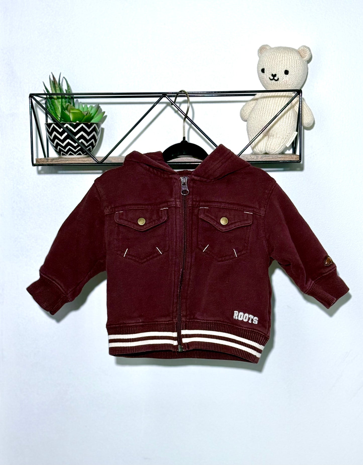 Roots Zip Up Sweater Size Small 6-12 months